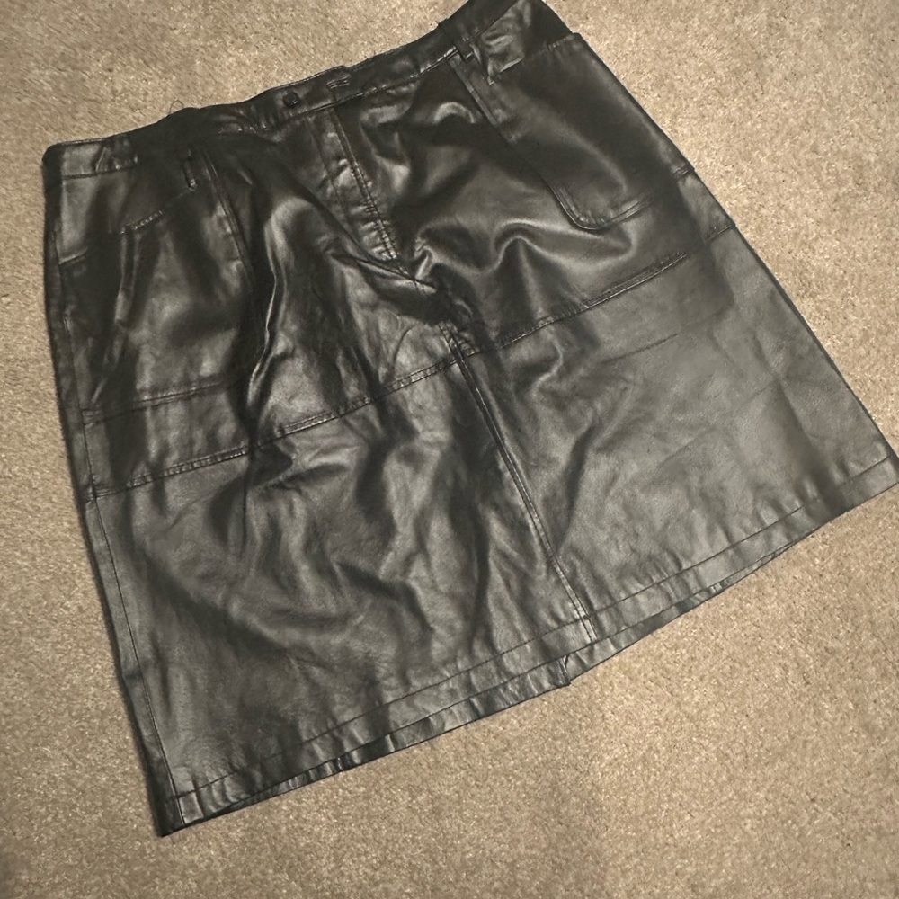 Real leather skirt new